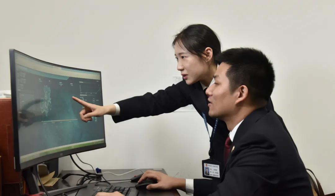 ��߼췢���������������ο���ĳ�������Ͱ���