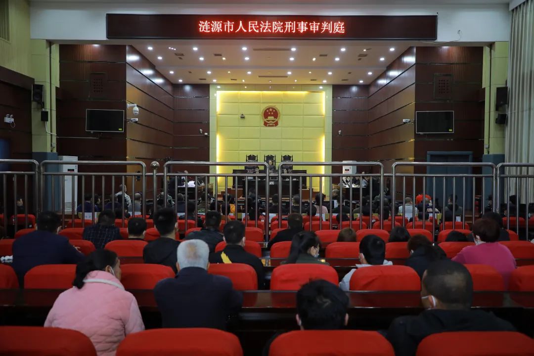 ��8.07���ش��������թƭ������һ�󹫿�����